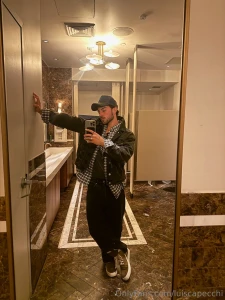 Something special arriving in your dms in 1 hour you better check for