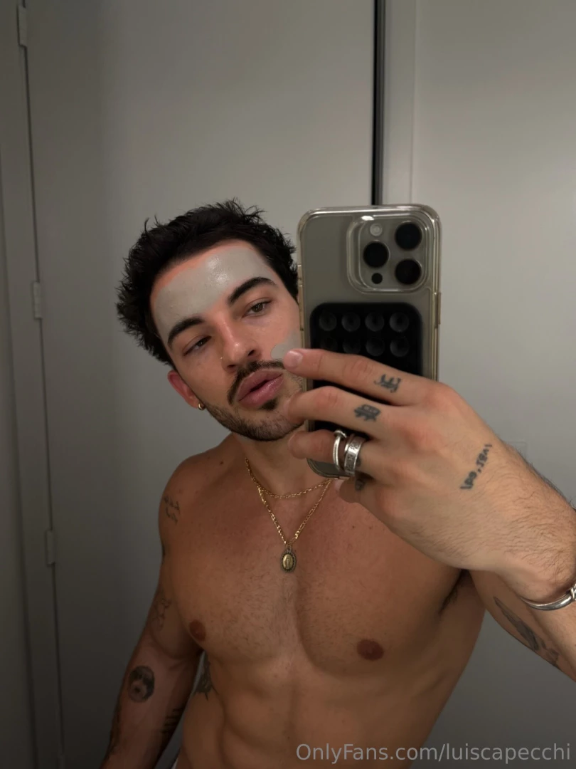 I m giving u half off my sexiest strip show i ve ever done can t 