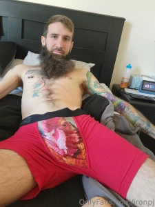 Don t you dare look at my cock lol to see more unlock my other pics