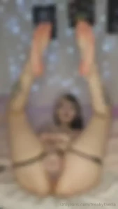 Obsessed with feet and me now you get to stare at my sexy soles and my