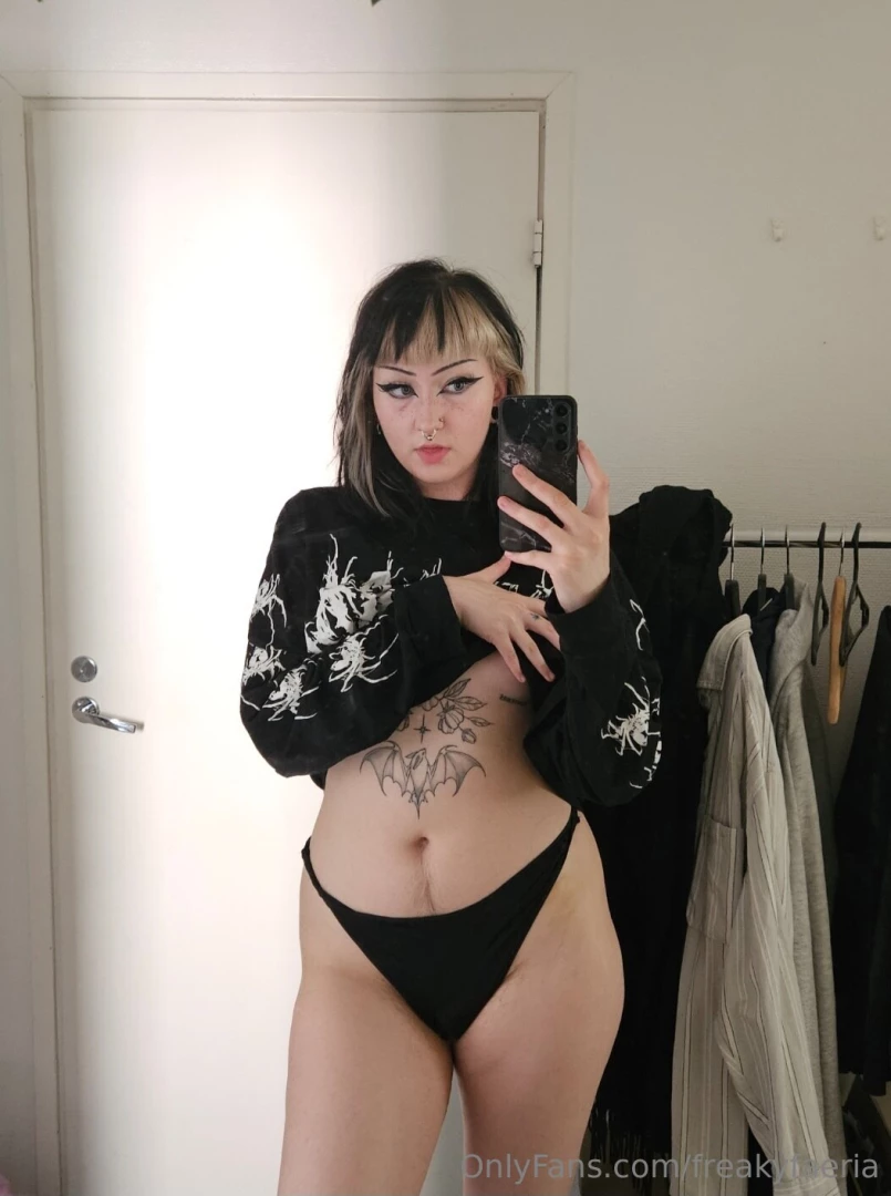 Show some love for me and these hips 