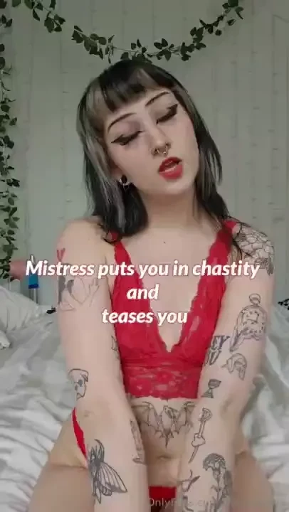 I love thr combo of chastity and teasing me showing myself off to you 