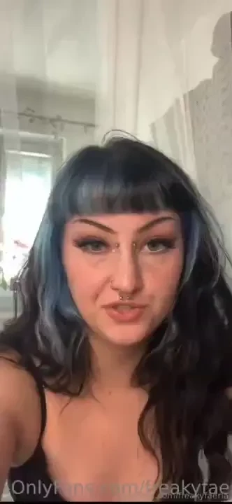 How could u resist exploding when i look at you like this when i suck 