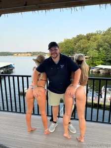 Thatchurchgirl and erikaswingz have perfect asses part 1