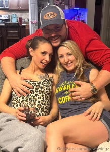Lolawilld and erikaswingz make for an incredibly fun threesome part 1