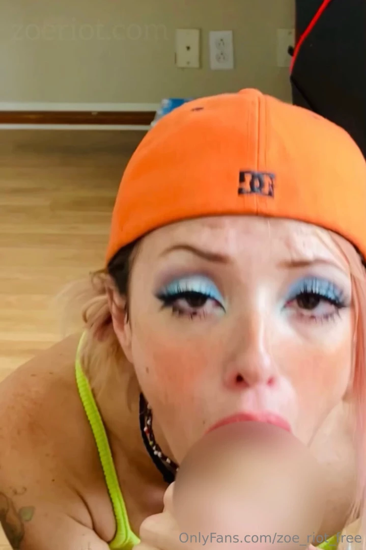 Bg video my pretty eyeshadow barely gets missed by strings of cum i 