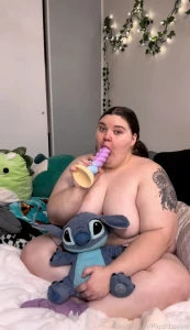 I did not expect to squirt so hard with my new dildo in my grumpy bear part 2