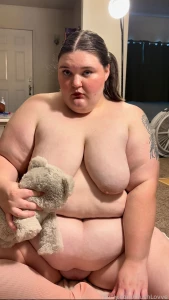 New video coming wed 3 30pm cst repost for my pervy daddies bbw ssbbw