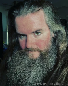 I seriously don t mean to look upset i just kind of have resting bitch