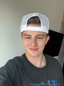 If you like all my post that arn t ppv i ll send you free pics just