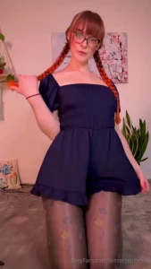 Streaming cum say hi foot and booty special tonight with a new twerk