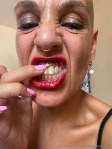 Sexy want to suck on it