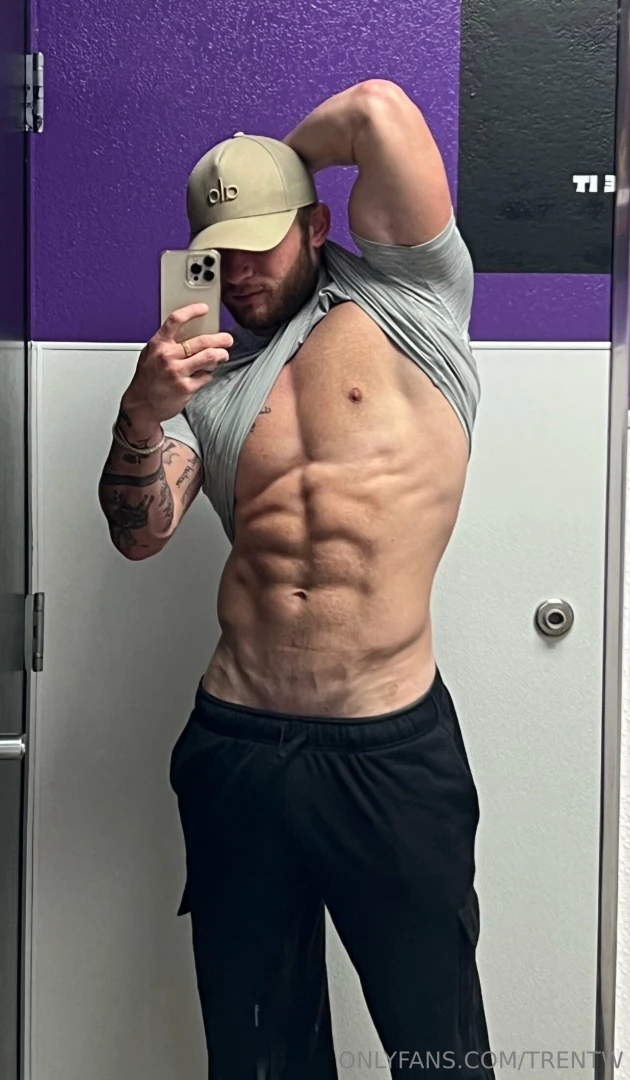 Getting my work out in so i can look good naked for y all 