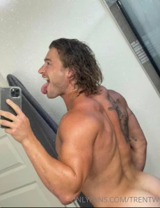 I m back guys wanted to show you what my physique looks like today part 2