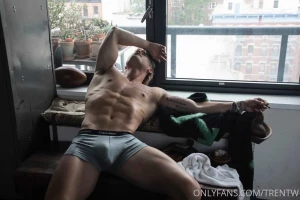 Wanted my fans to see the very first photo from my latest photoshoot i