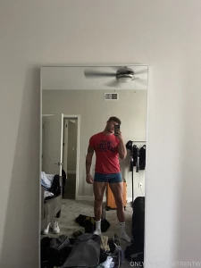 Leg day time to get that 20 lbs back part 1