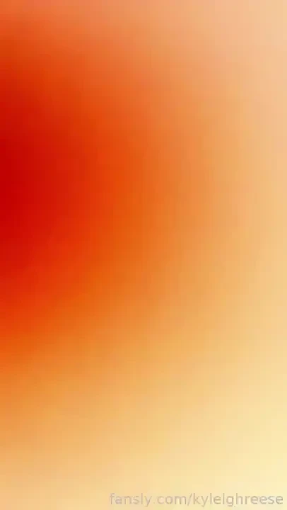I m playing with my wet pussy right now you could be sexting with me i 