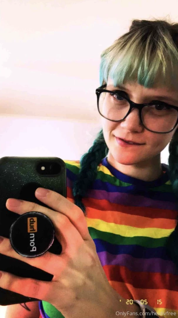 Double tap for good luck on your online escapades today 