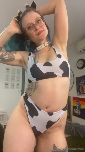 I look like your average good girl but secretly i m a freak