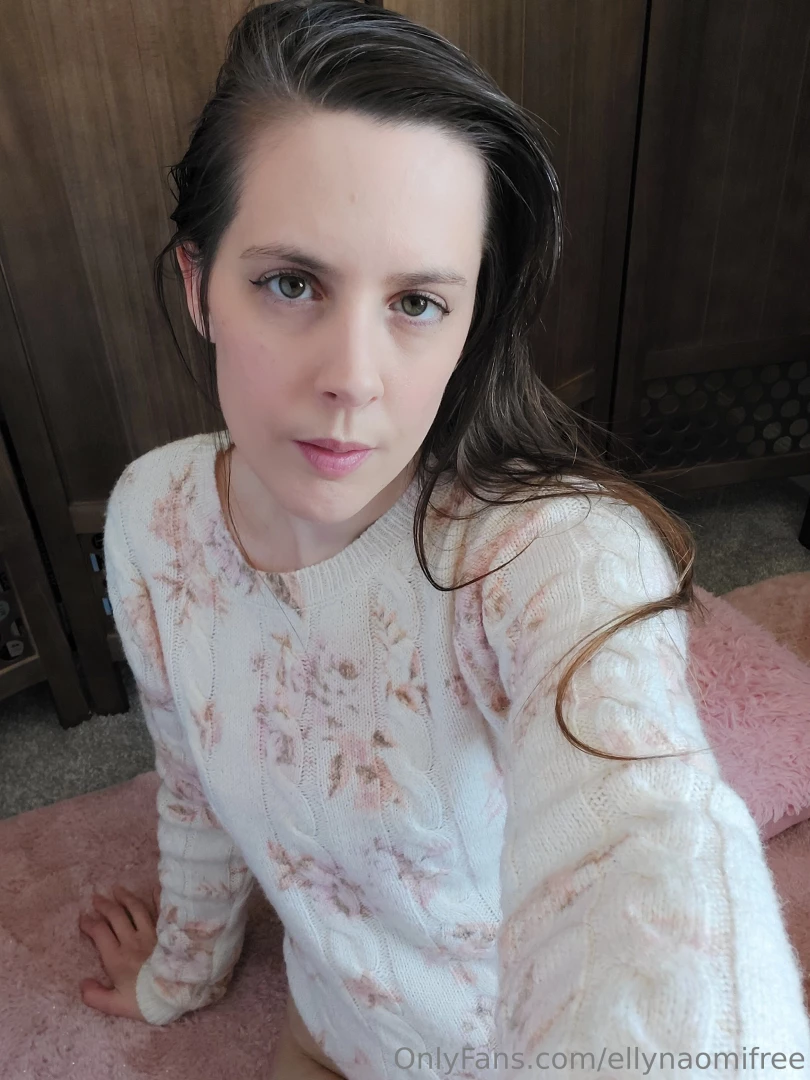 All kinds of sexy poses wearing my harness and butt plug https part 1 