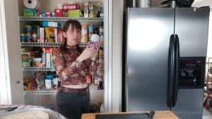 Making my own pizza https onlyfans com 1801603753 ellynaomi