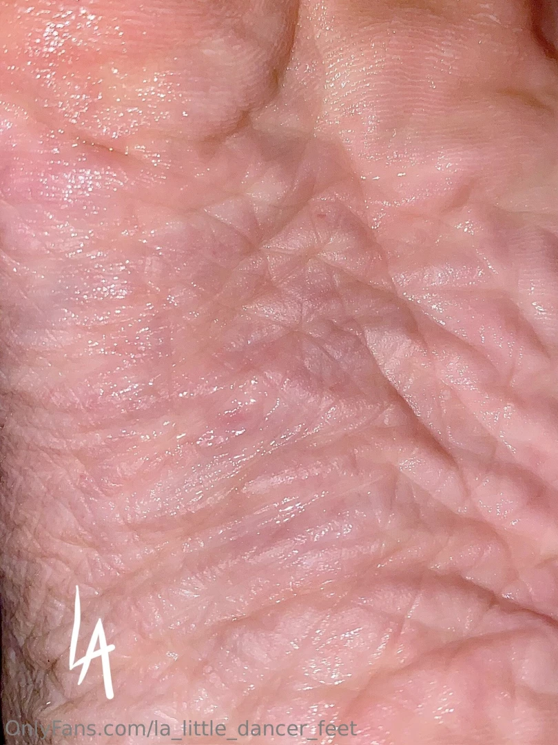 Wet wrinkled feet macro photography - getting very up close and part 1 