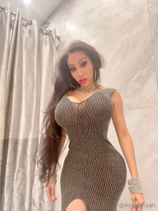 I know exactly what you want baby but i will give you when i feel like