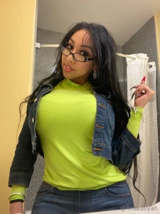 Your favorite goddess is here ready to be served anakaliyah