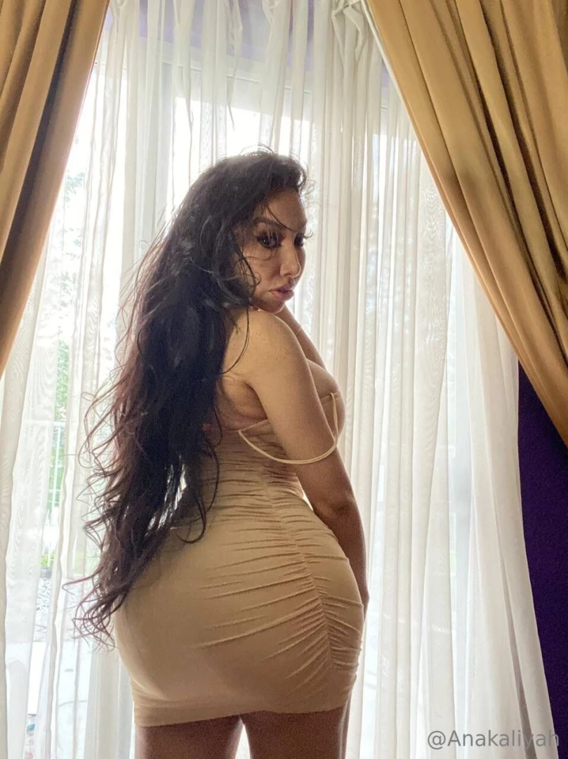 I was feeling extra naughty so i took this for you anakaliyah 