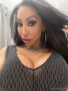 Lets skip the small talk i am horny let me suck that cock soo bad and