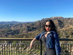 Who wants to get milked anakaliyah