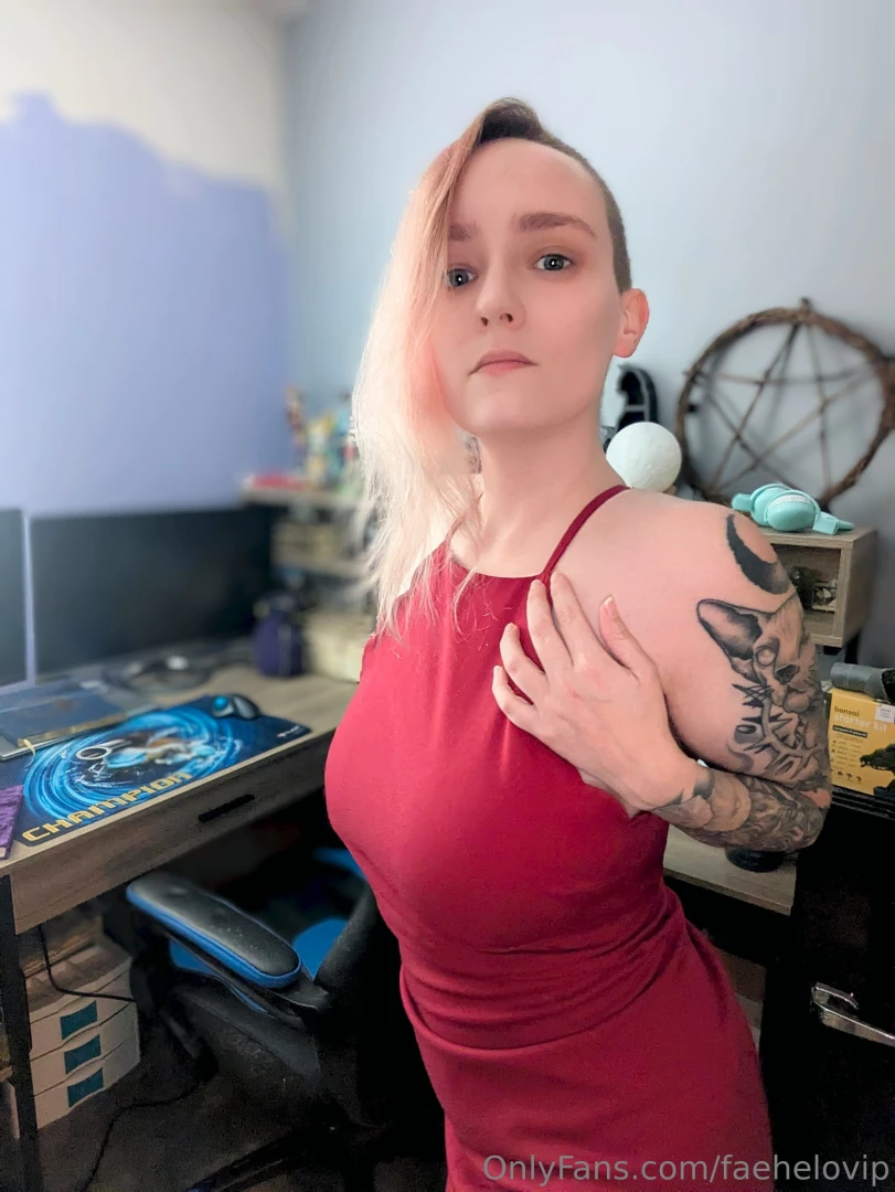 I want you to be unable to resist me bend me over this desk 