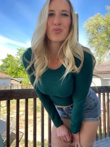 I have a tingle in my pussy i think i need to cum part 6
