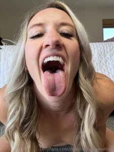 Buy me coffee baby and i ll send you a naughty treat