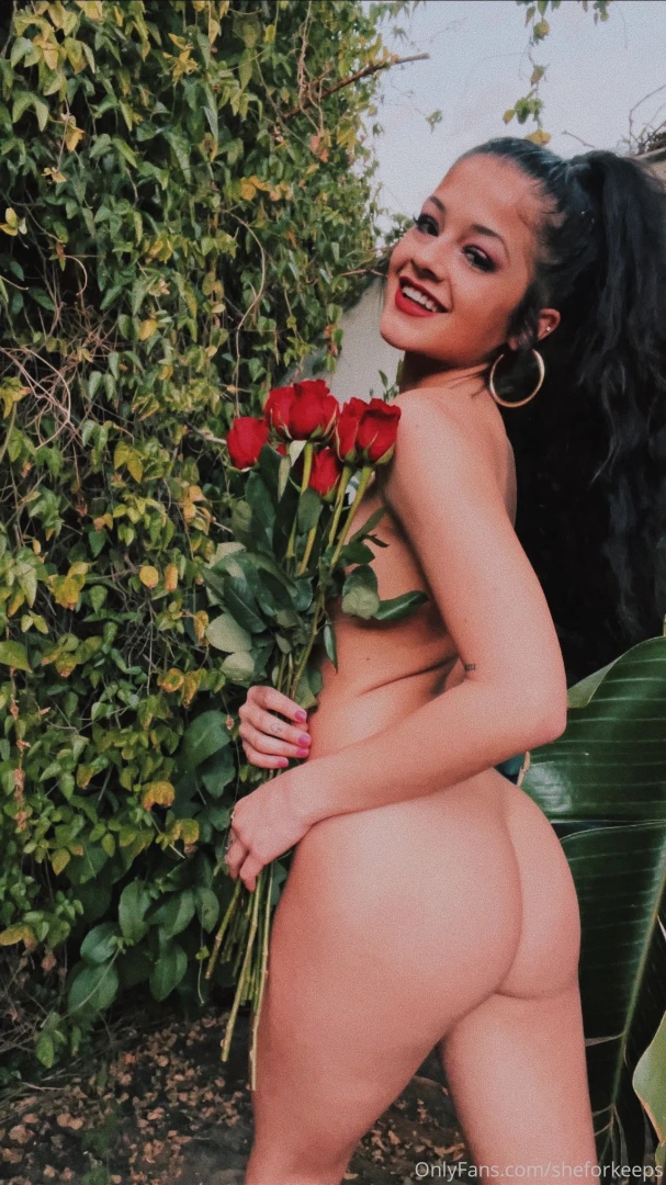 I love when a man and woman treat me send me some roses i ll send you 