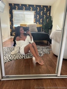 Want me to open my legs wanna peek send me a dm