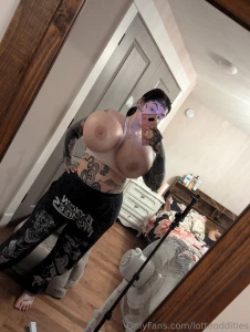 So this is what happens when i wear the xl calvin klein bras now guess part 1