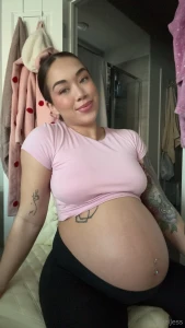 If yu want to see me enjoy allll of me message me pregnant content i