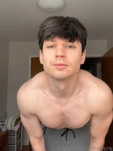 Do i look good in sweatpants part 3