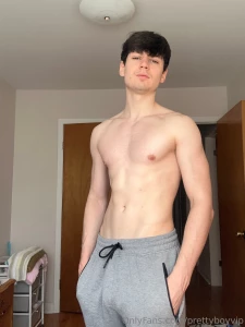 Do i look good in sweatpants part 9