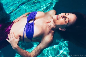 See what these two mermaids do next here akadanidaniels part 16