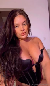 Here to make your day a little hotter part 1