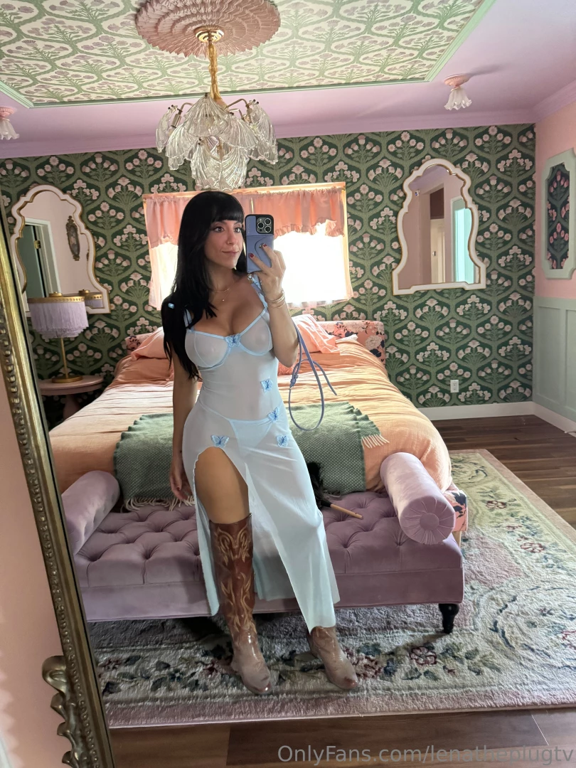 Fit check do you approve daddy https onlyfans com lenatheplug c151 