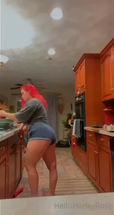 Quit flirting with me while i make dinner 