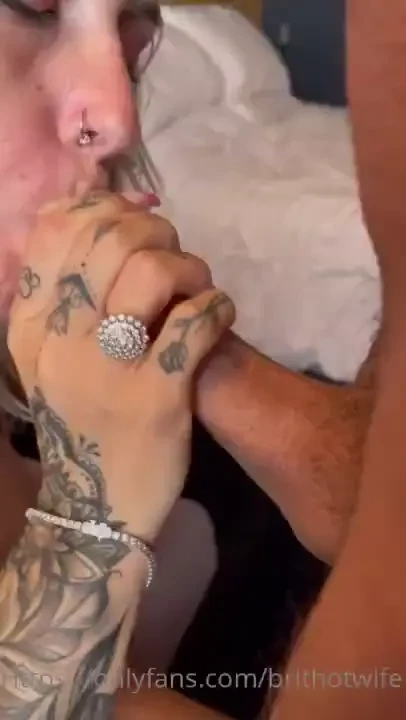 New video hardcore sex after a teasing blowjob in the hotel room and a 