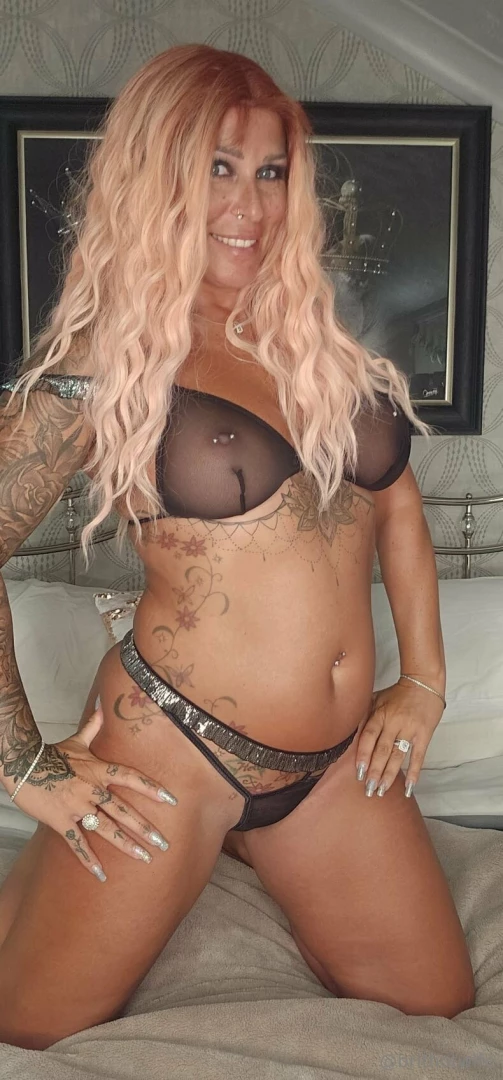 Well it s monday so let s see if these sexy matching bra and knickers part 2 