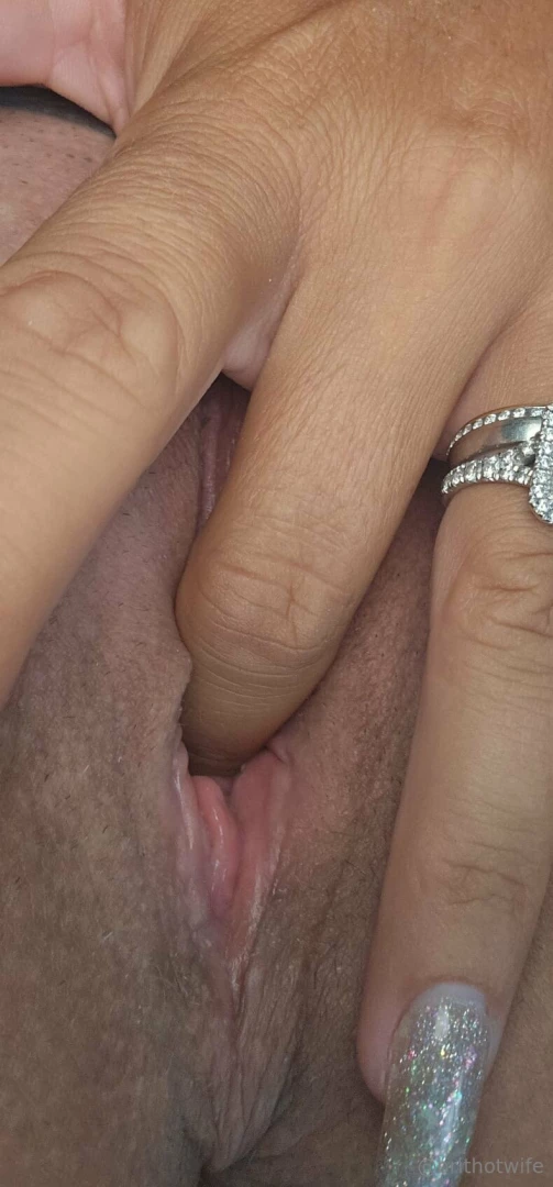 This is for sure counting as 1 finger inside my sweet wet pussy 