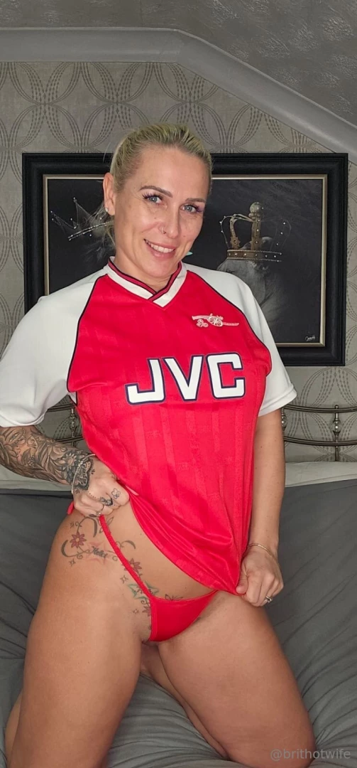 These are for the sports lovers some naughty stripping from my retro part 9 