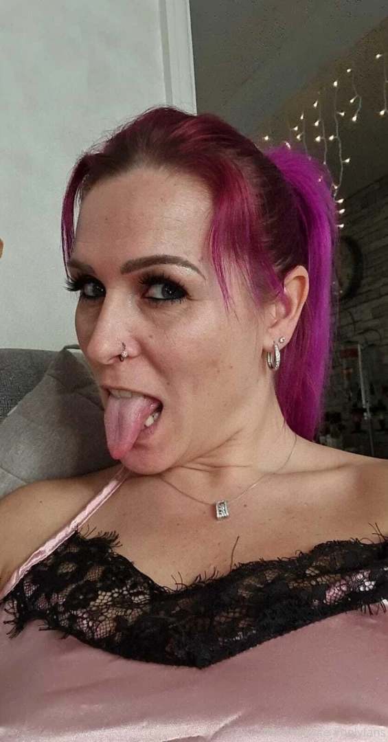 Just some funny faces guys and nipple x x part 4 