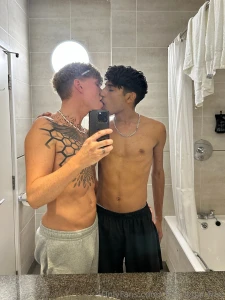 Meet this hot guy from london yourxltwink really enjoyed each other